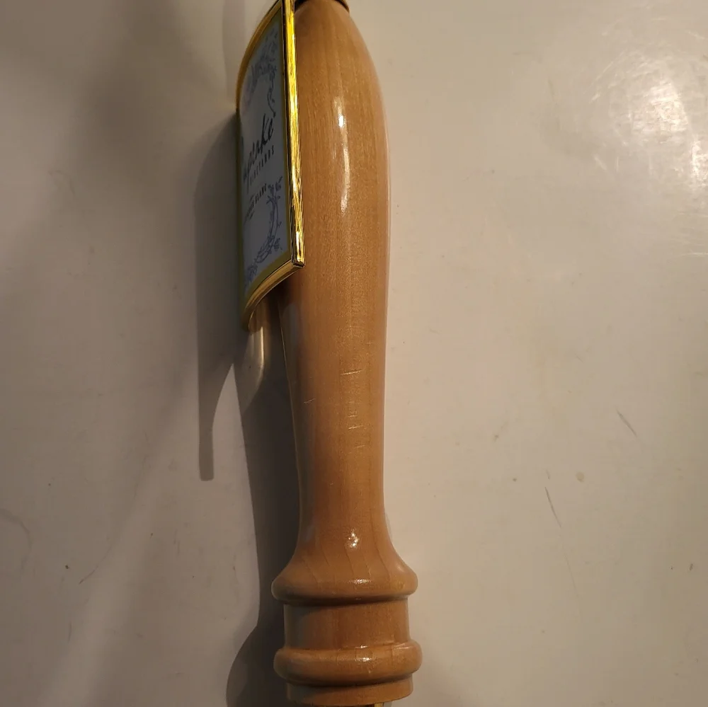 Cupcake Vineyard Tap Handle Rare